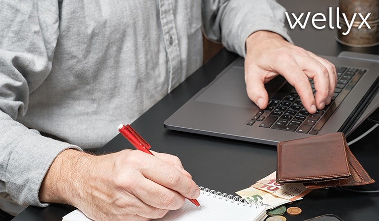 Easily Track Income and Expenses